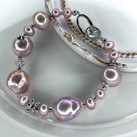 😍😍 Handmade Freshwater Edison Unicorn Pink Pearl Bracelet - Picture 3 of 3